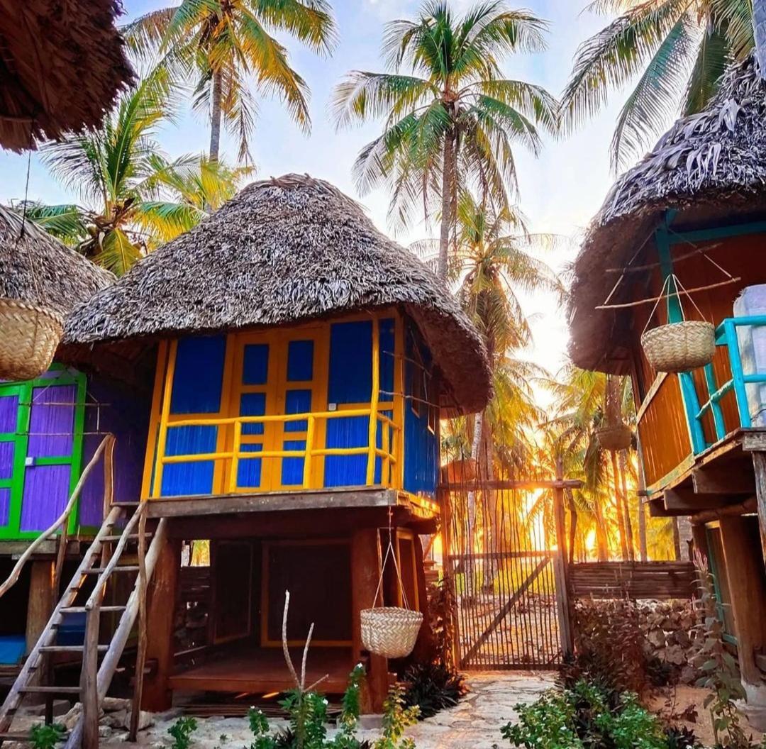 Cocokabanasrote Homestay Nembrala