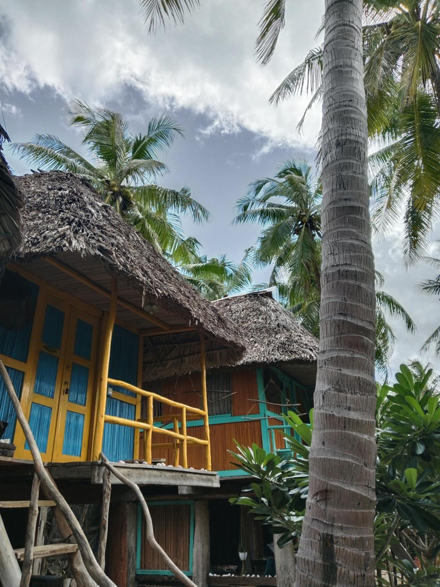 Cocokabanasrote Homestay Nembrala